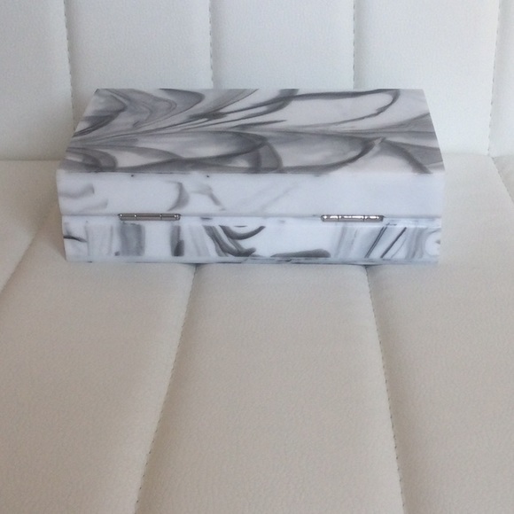 NWT Beautiful Acrylic Marble Pattern Clutch Evening Bag Casual Purse With Chain - Picture 13 of 16